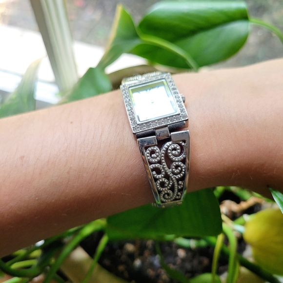 Vintage Silver Classic Ornate Rhinestone Watch - Picture 5 of 8